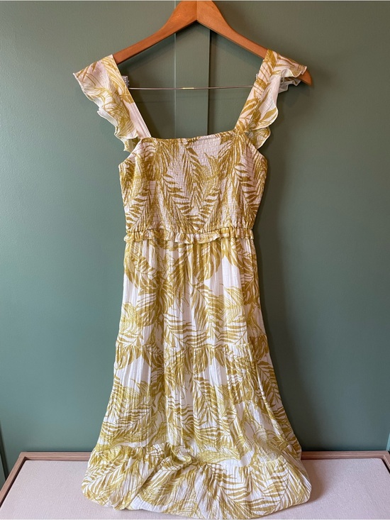 Nanette Lepore Dresses & Skirts - Nanette Lepore Yellow Leaf-Print Maxi Dress